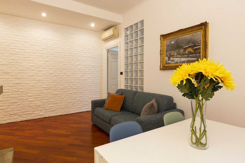 Фото NotaMI - The Wall Top Floor Apartment