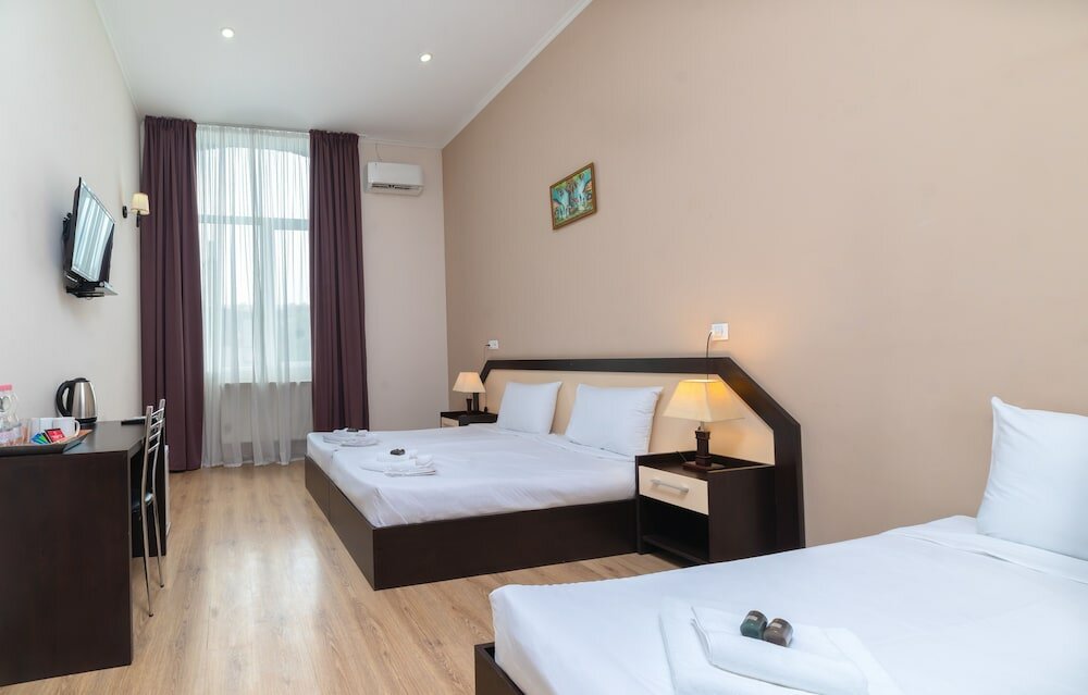 Фото 146405643499