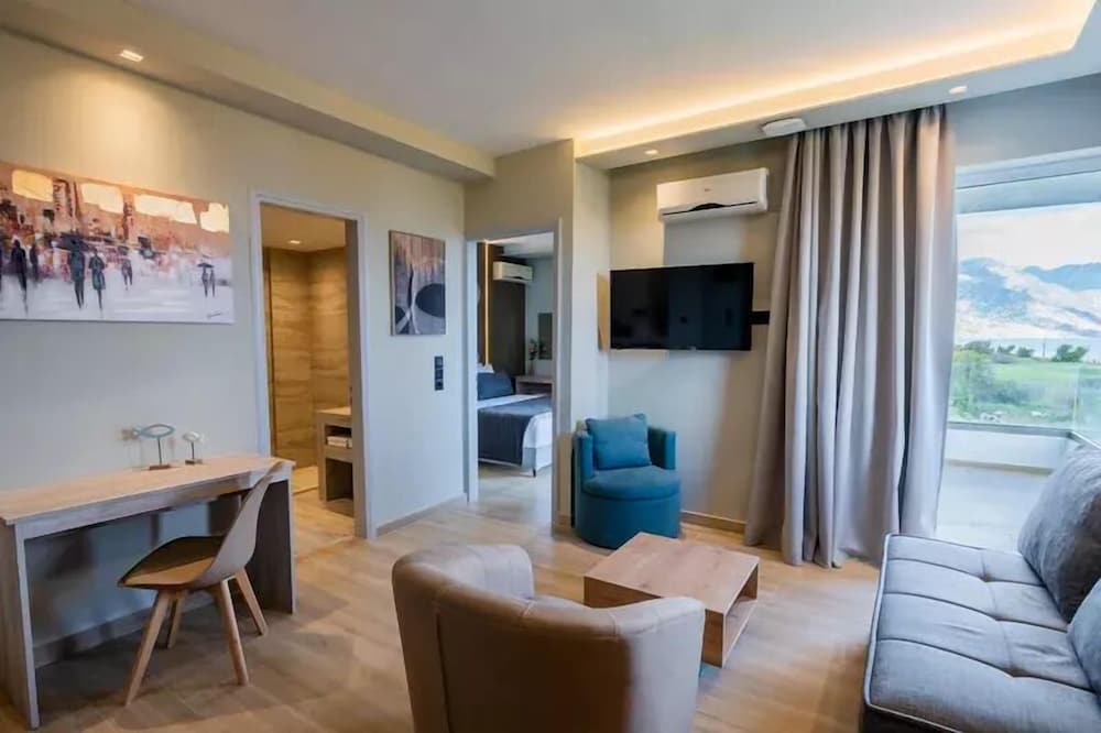 Фото Nicolas Grand Suites - Adults Only