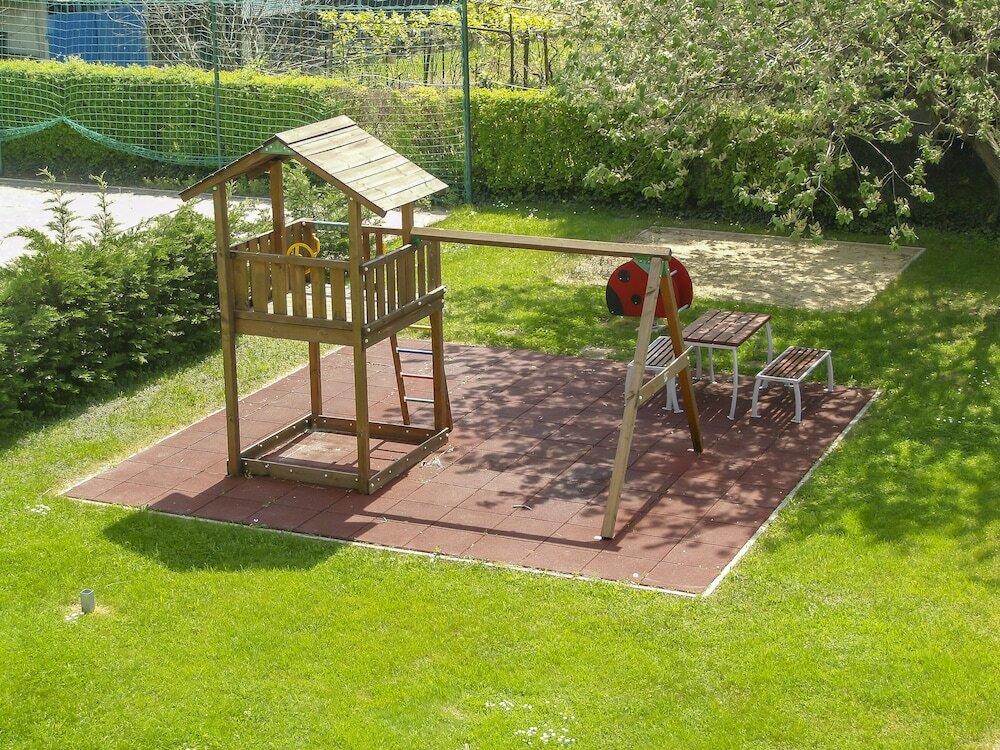 Фото Világos Hotel Balatonvilágos