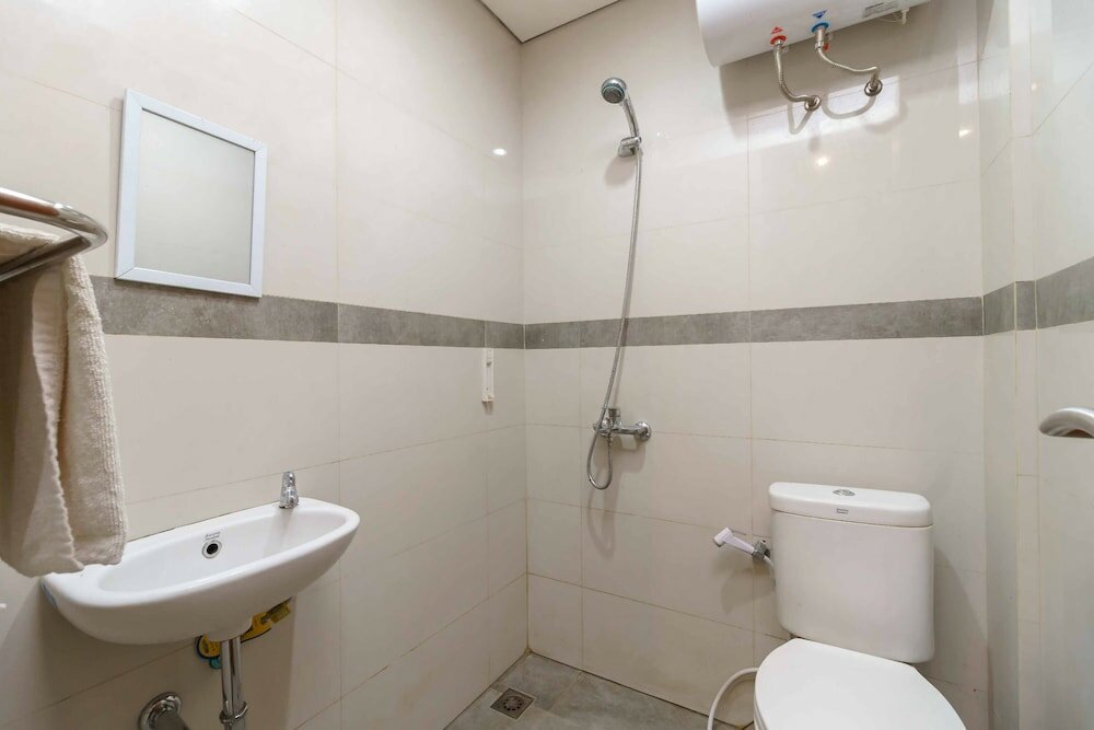 Фото RedDoorz Plus near Radio Dalam 3