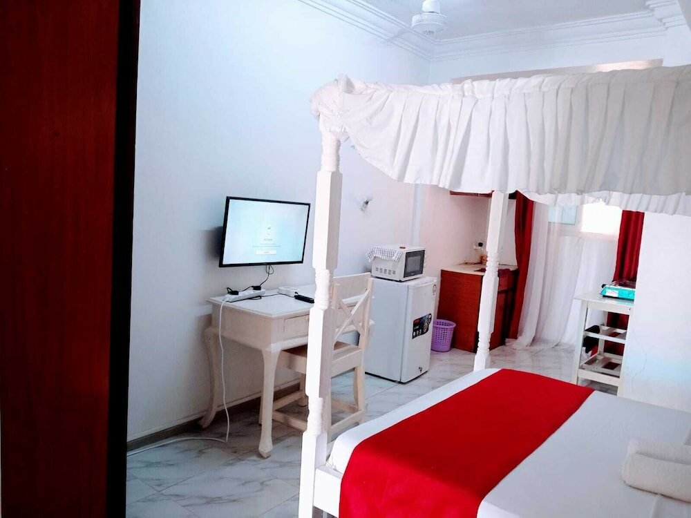 Фото Bustani Apartment