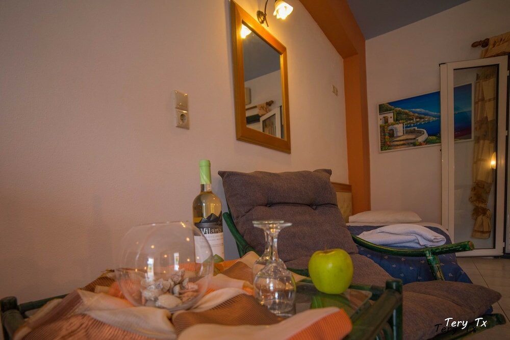 Фото Mary Sofi Residences by Estia