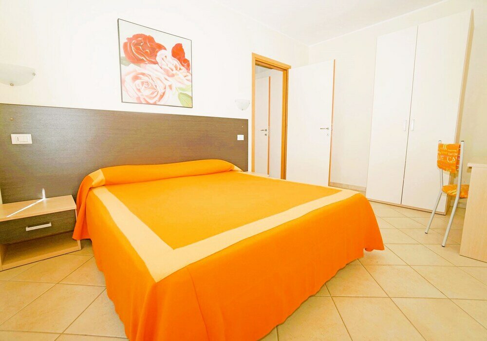 Фото Residence just 600 meters from the beach