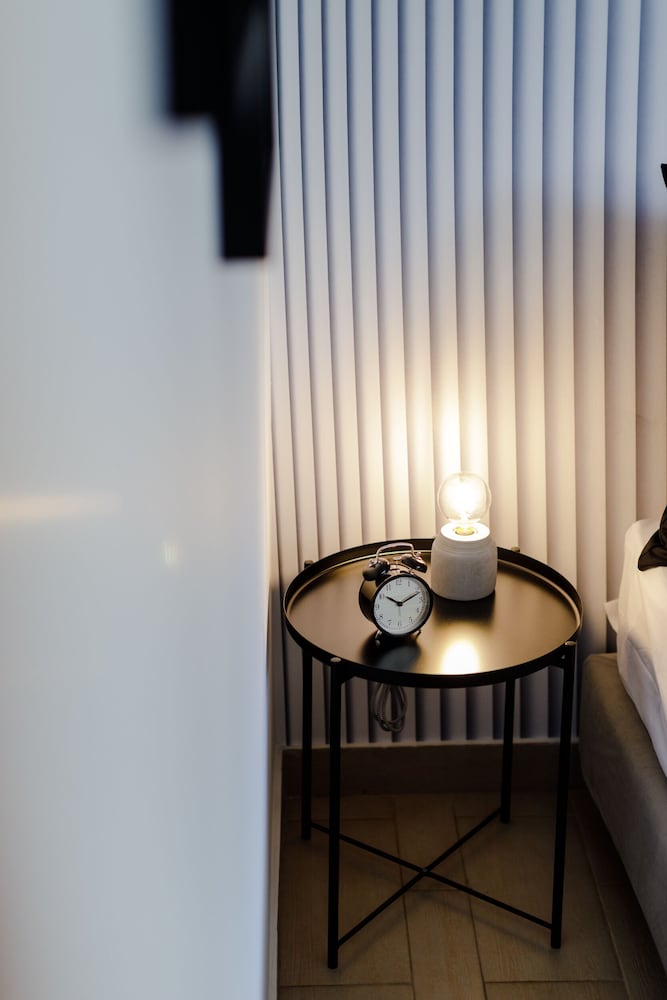 Фото Upstreet Convenient 2bd Apartment