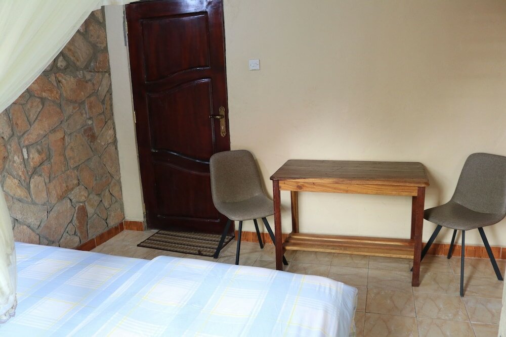 Фото Henotes B&b