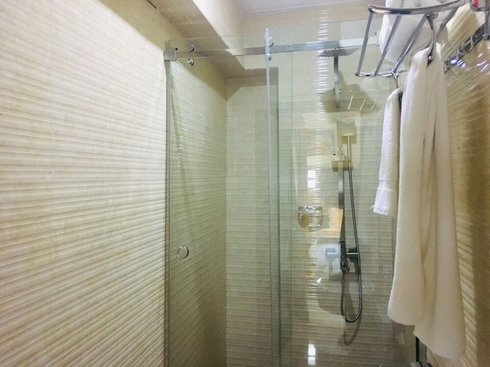 Фото Stoneside Hotel and Apartments