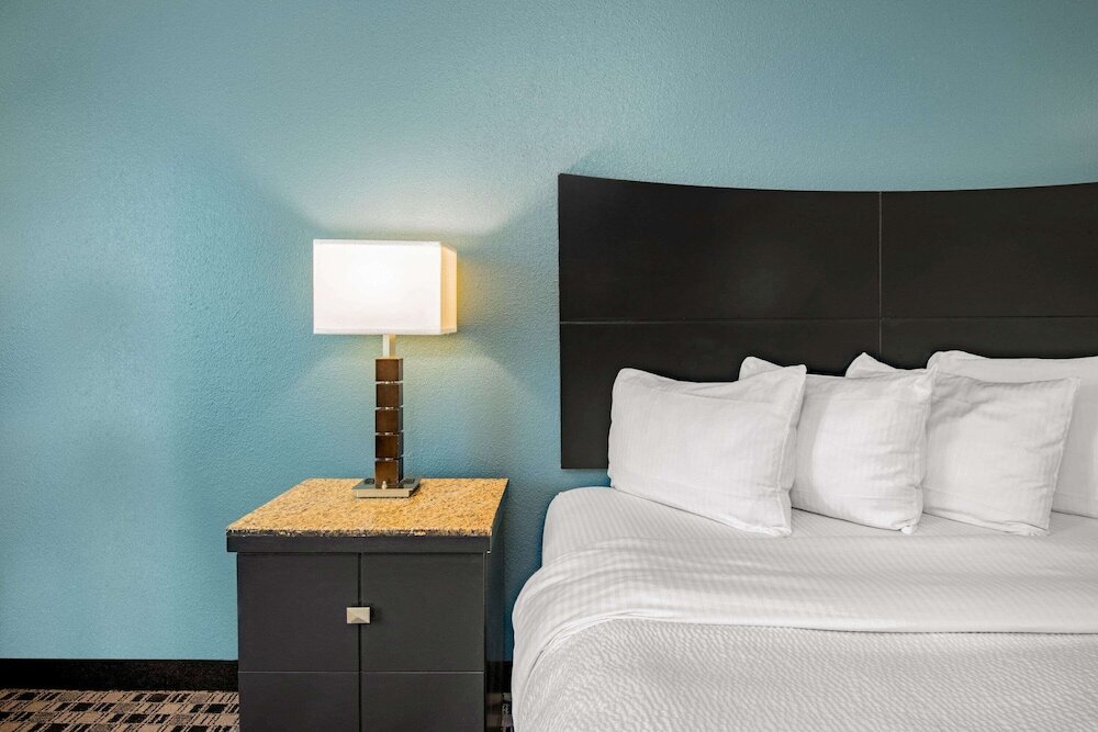 Фото La Quinta Inn & Suites by Wyndham Dalhart