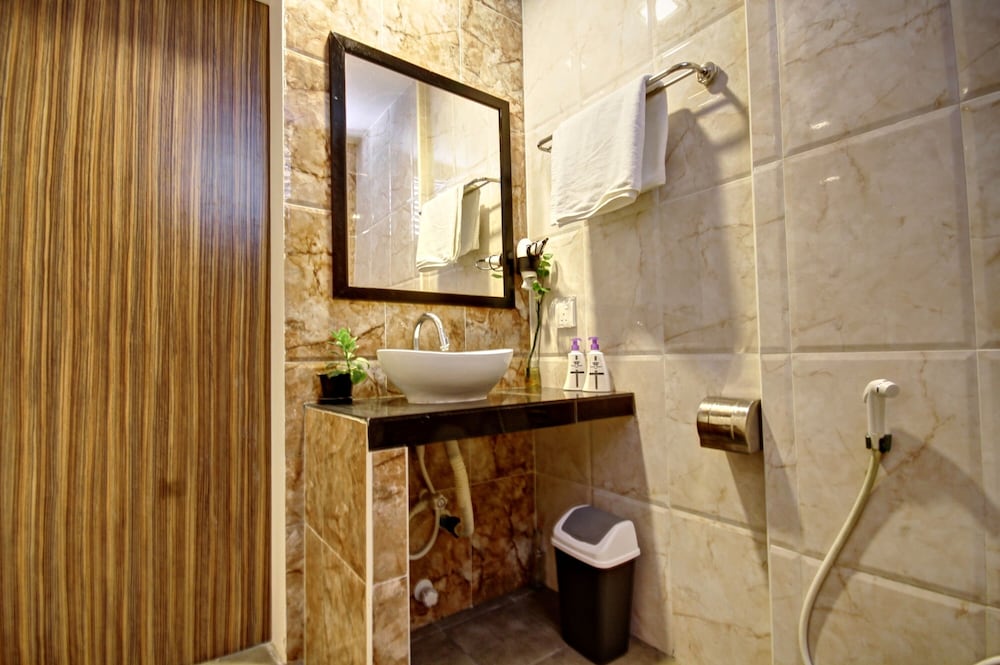 Фото Crown Beach Villas