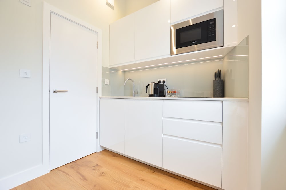 Фото Leinster Square Serviced Apartments