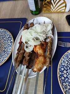 Zhuzhji Shashlik (Urgench, Dustlik Mahallah, Xonqa koʻchasi, 39), cafe