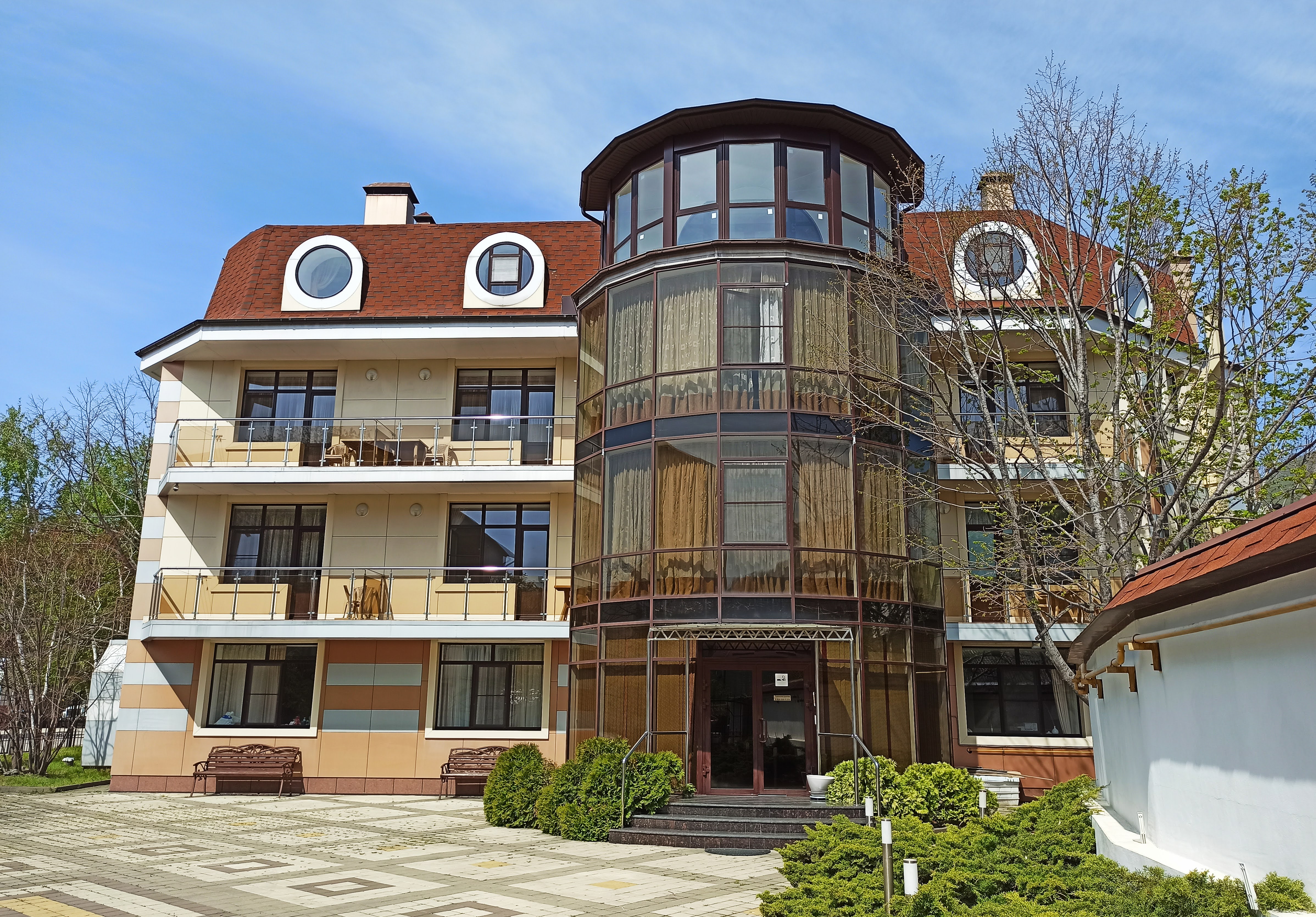 Фото отеля 2