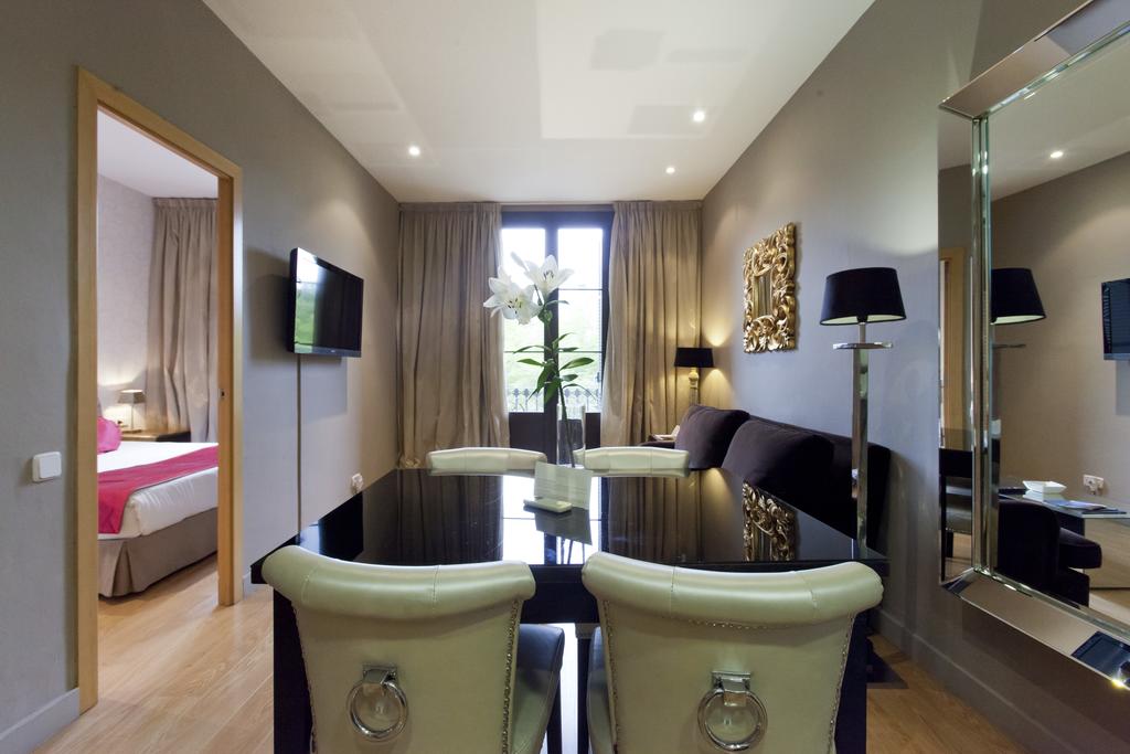 Фото Grandom Suites Barcelona