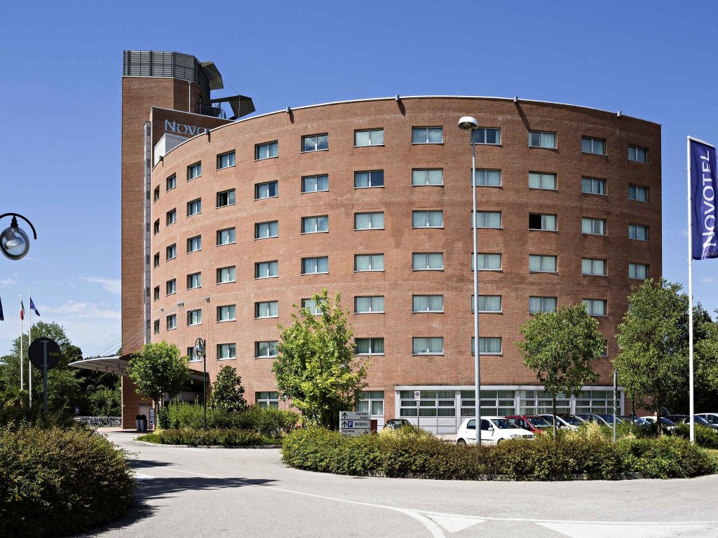 Фото Novotel Venezia Mestre Castellana
