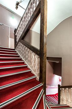 Фото D'win Hotel