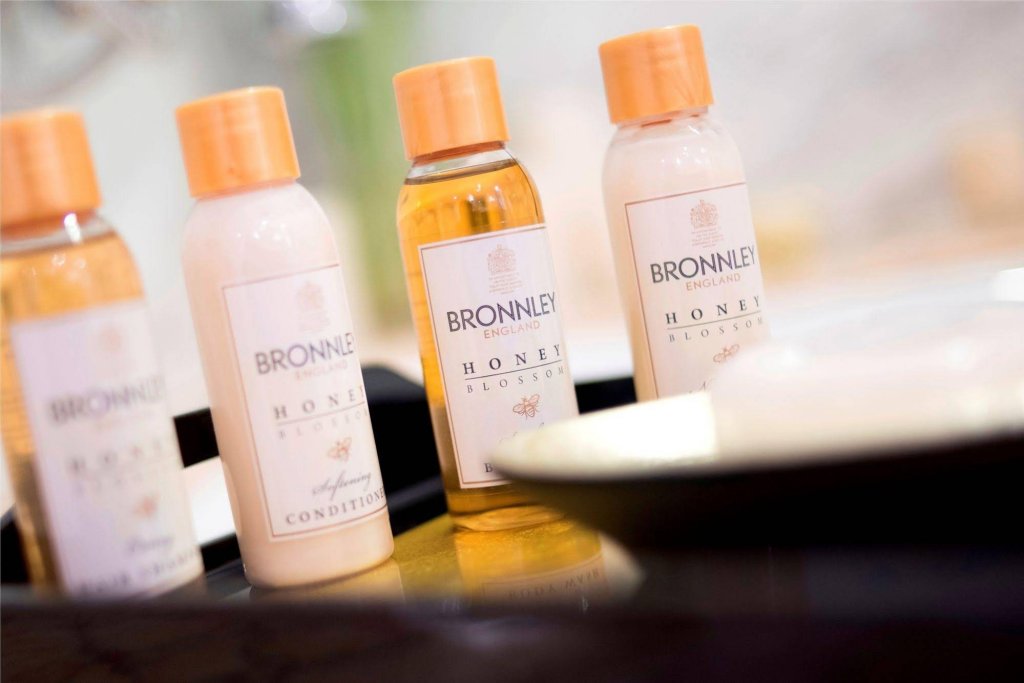 Фото Apricot Hotel