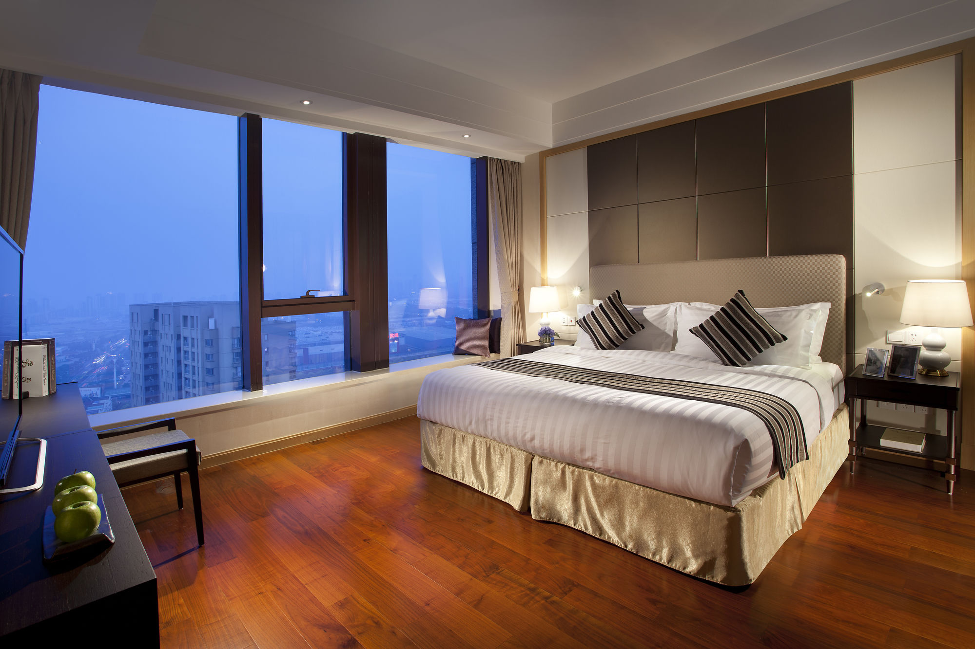 Фото Ascott Midtown Suzhou