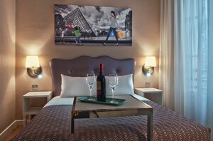 Hotel Exe Paris Centre (Paris, 8e Arrondissement, Rue d'Amsterdam, 29), hotel