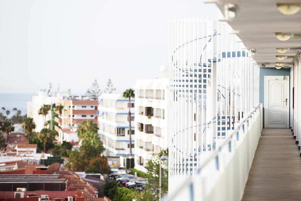 Фото Aparthotel Playa del Sol - Adults Only