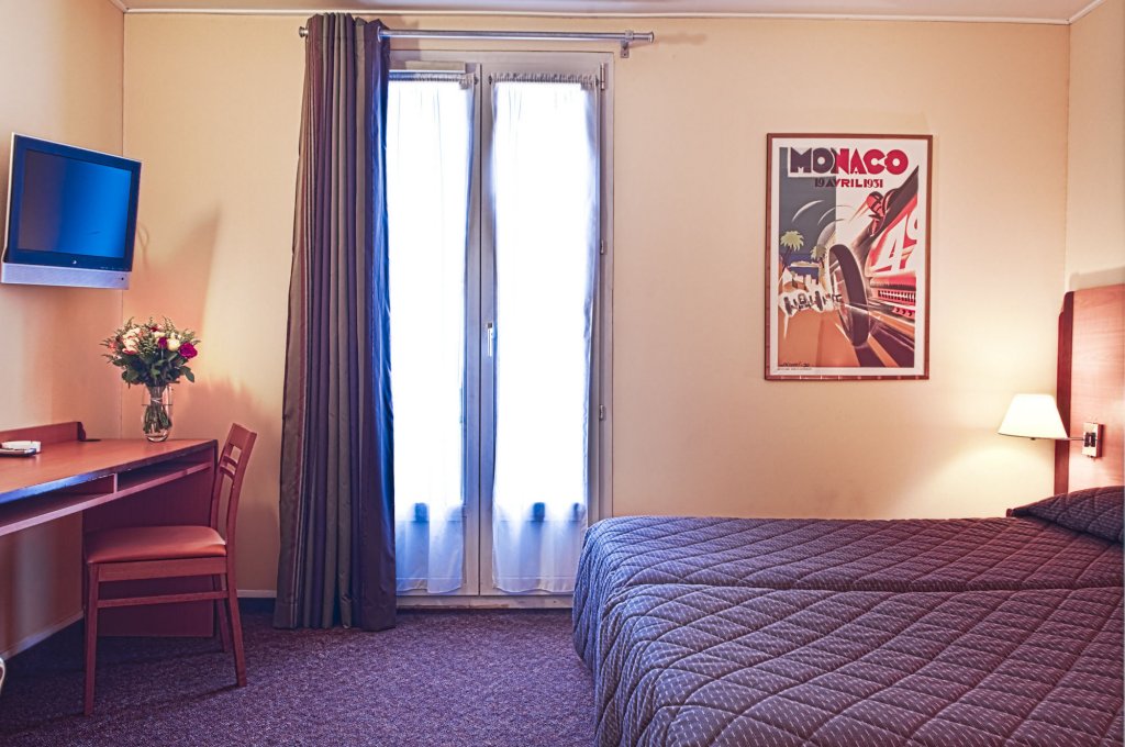 Фото отеля 3