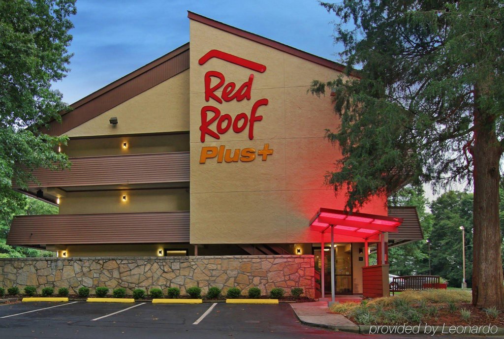 Фото Red Roof Inn Plus+ Atlanta - Buckhead