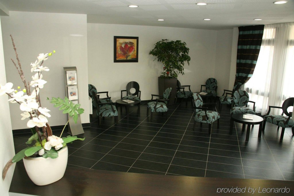 Фото Nemea Nancy Appart'hotel