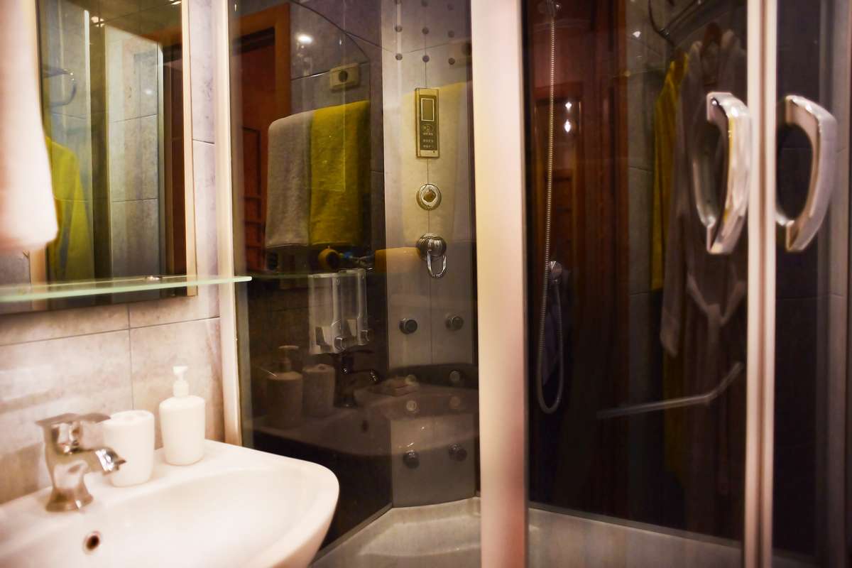 Фото Пять Звёзд на улице Бориса Ручьева 12