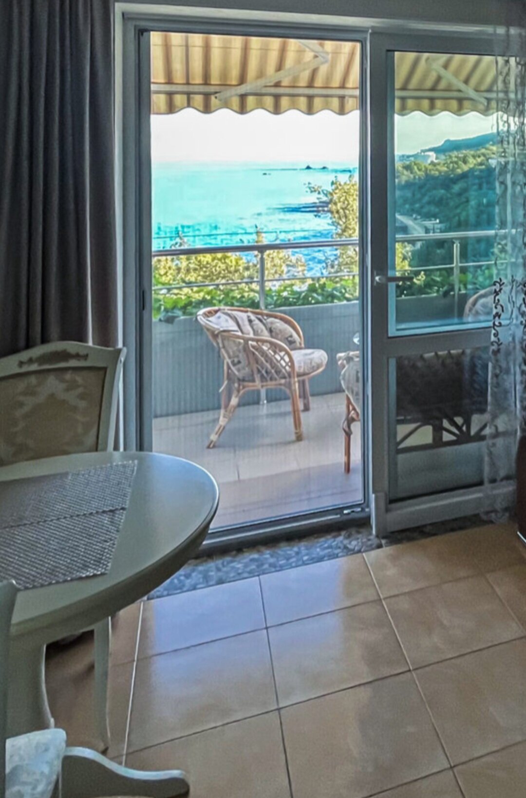 Фото Премьера