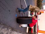 Tire Shop (Istanbul, Metrobüs Hattı), tire service