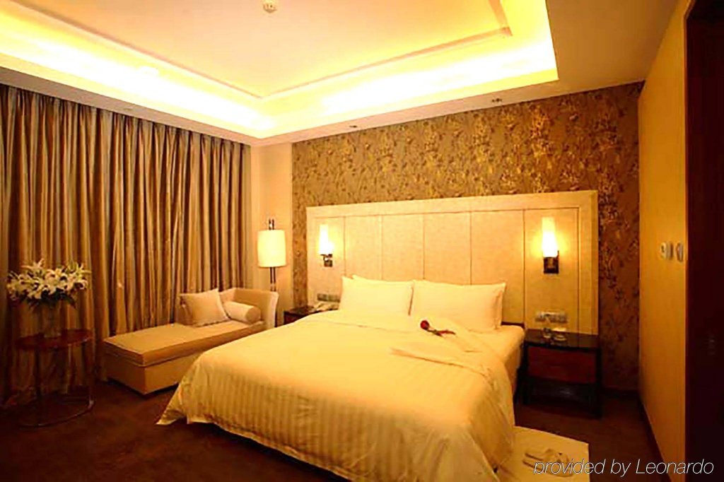 Фото Haiwaihai Crown Hotel Hangzhou