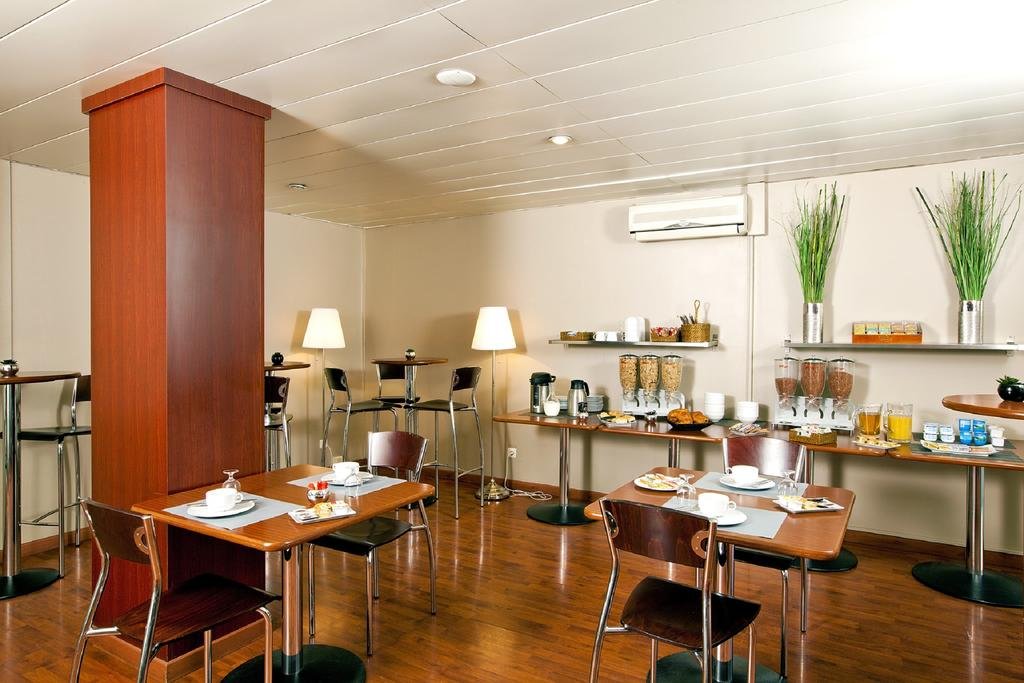 Фото Residhome Paris Rosa Parks