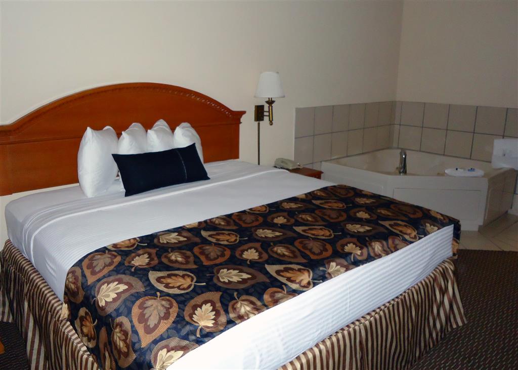 Фото Best Western Magnolia Inn and Suites