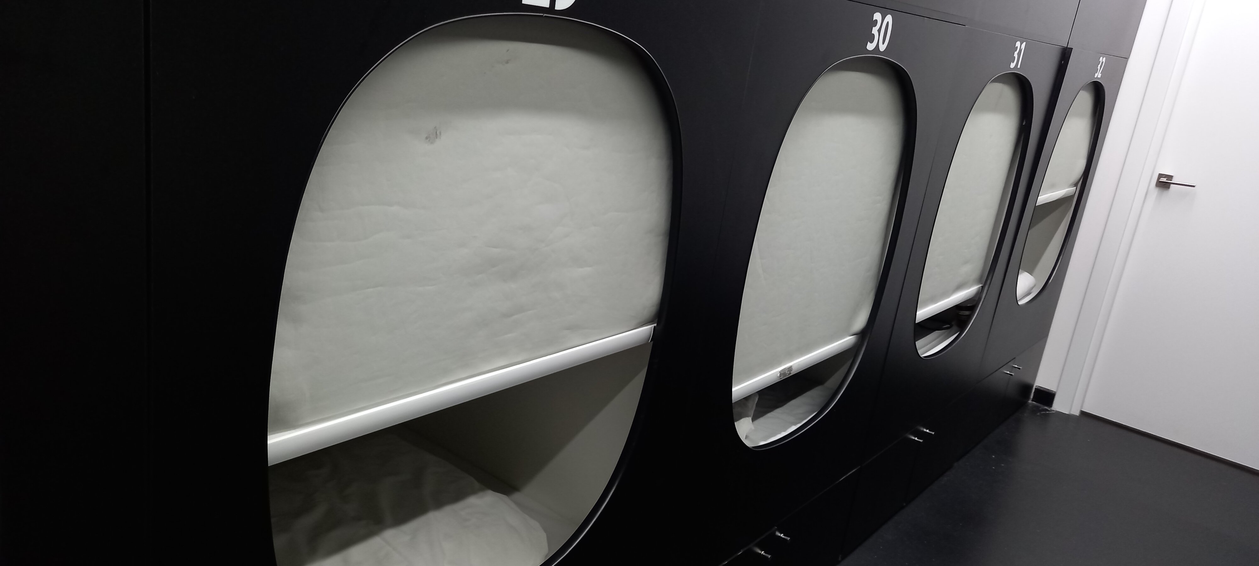 Фото Qube Capsule