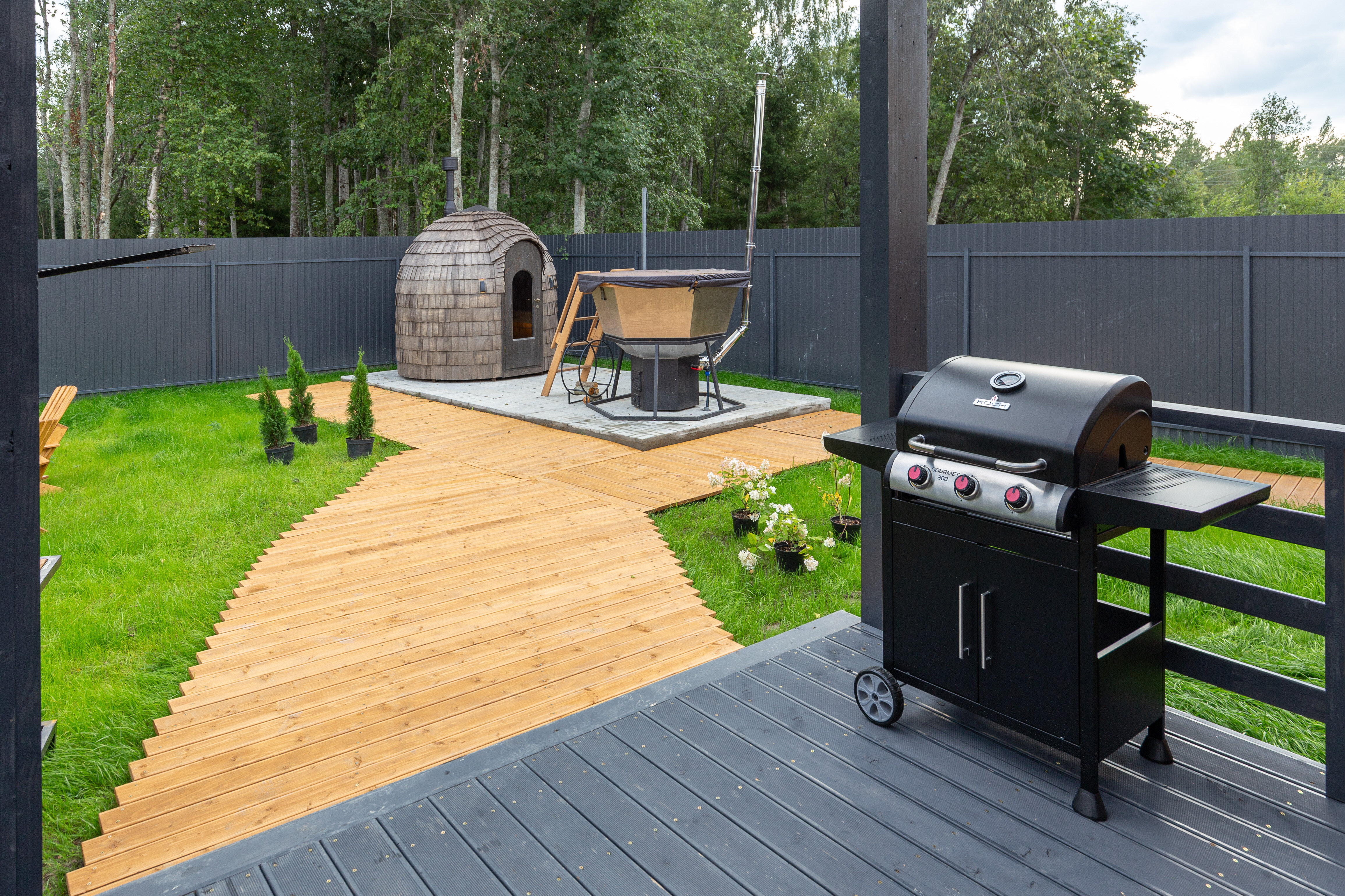 Фото Блэк Вилладж Фэмили