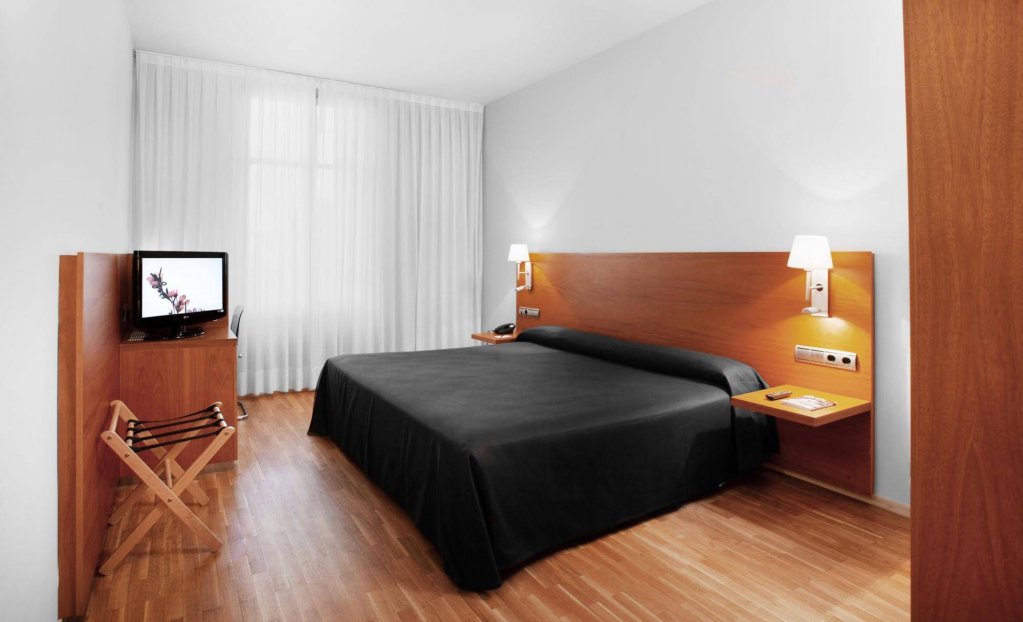 Фото Отель Onix Rambla