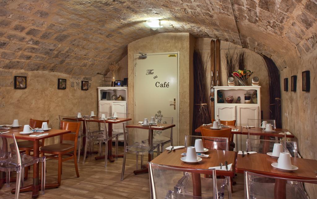 Фото Hôtel Romance Malesherbes