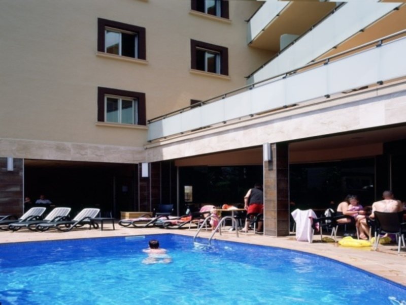 Фото Hotel Tossa Beach