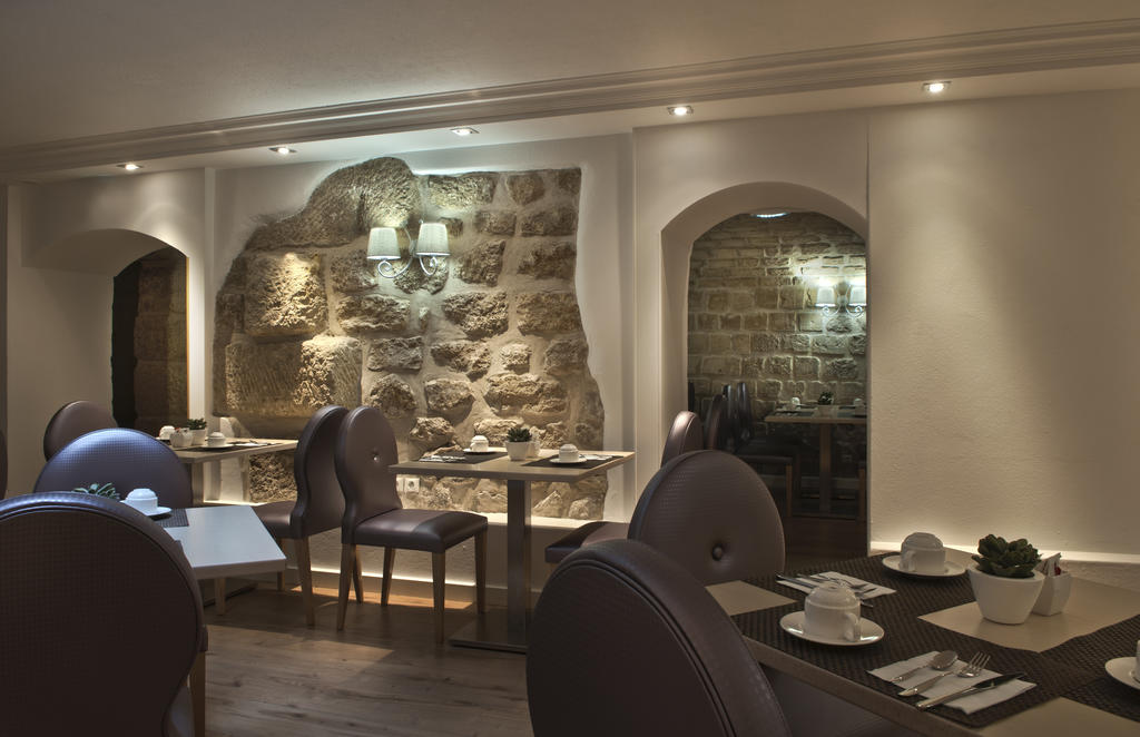 Фото Hotel Exe Paris Centre