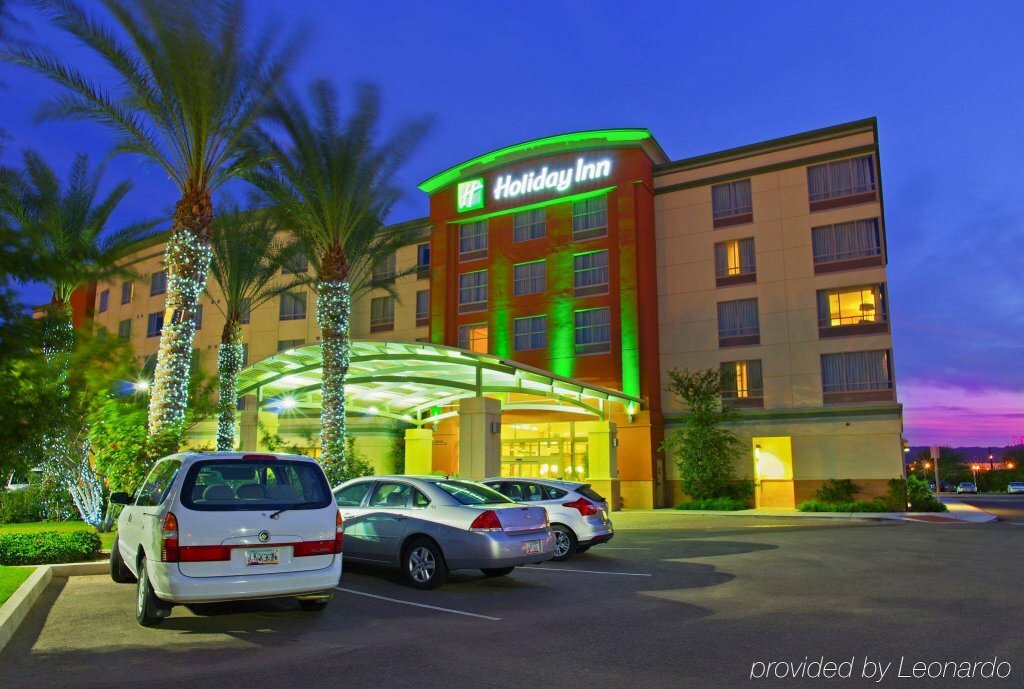 Фото Holiday Inn Hotel & Suites Phoenix Airport, an Ihg Hotel