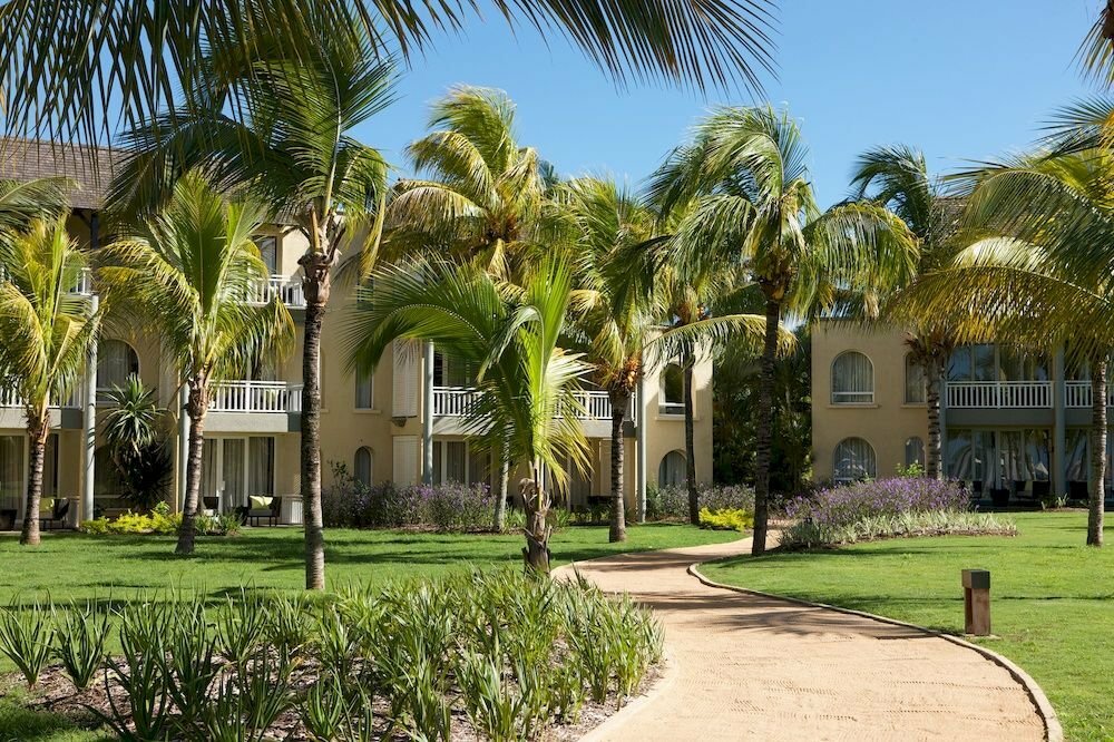 Фото Outrigger Mauritius Beach Resort