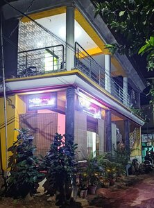 Yummy Yummy (122/3, Girkarwada, Town of Arambol, Pernem Subdistrict, North Goa County), cafe