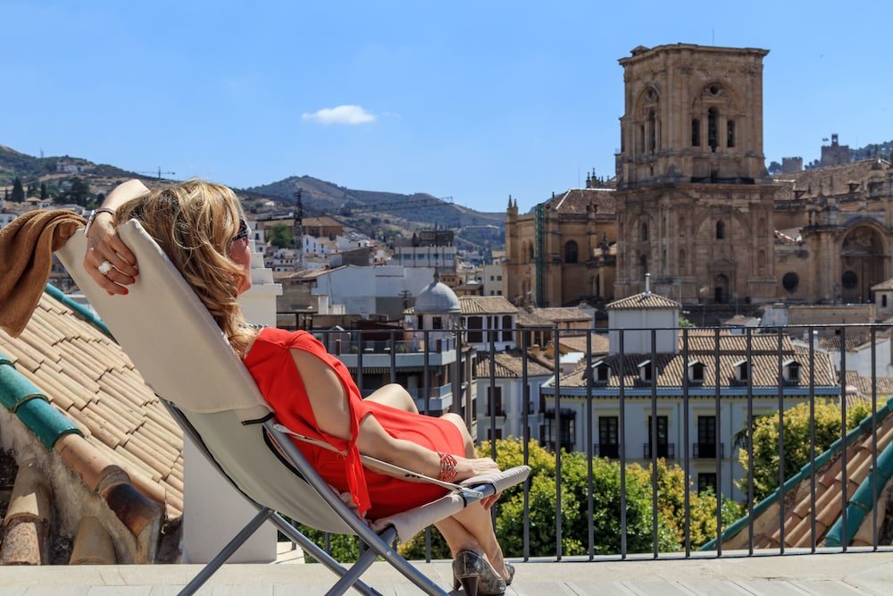 Фото Chezmoihomes Plaza Nueva Premium