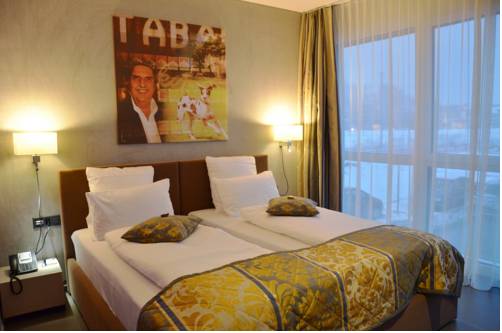 Фото Hotel Swiss Star