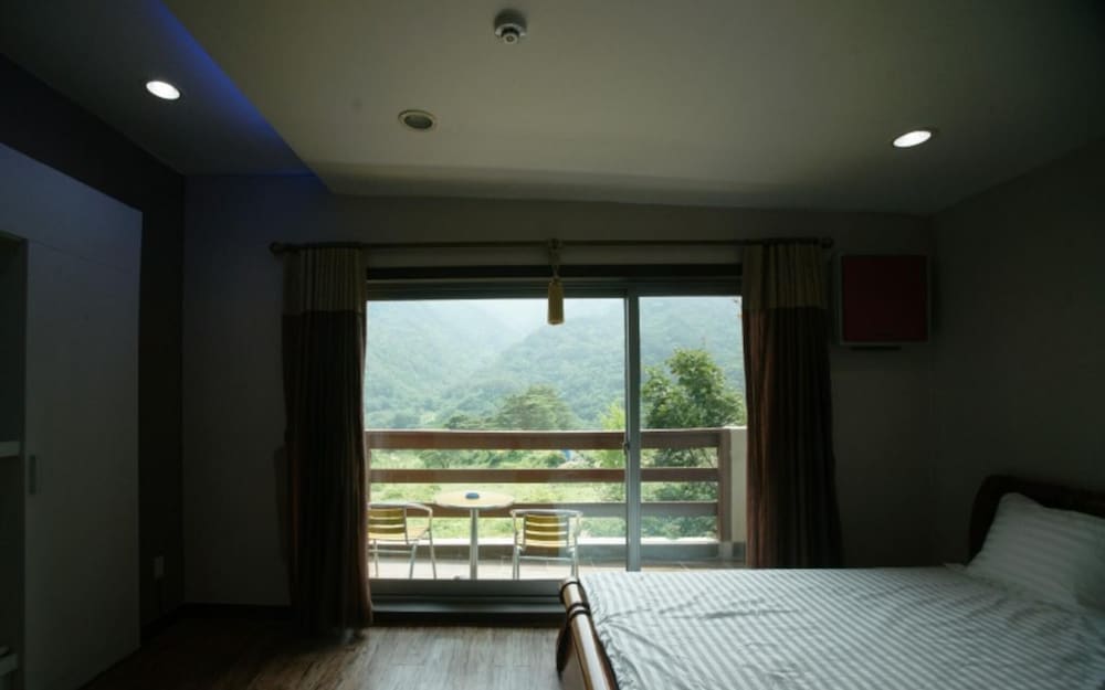 Фото Yangyang Denver House Pension