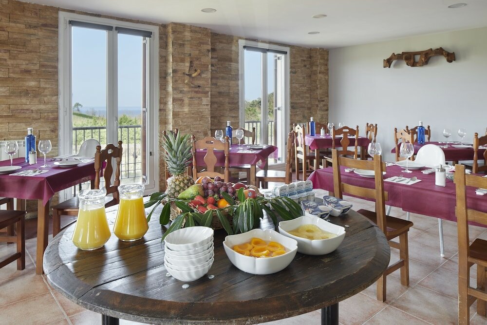 Фото Xabin Etxea - Basque Stay