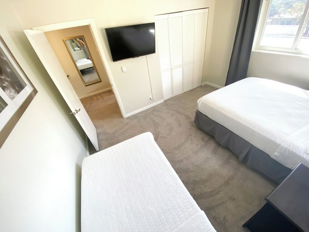 Фото Tarpon Harbor Vacation Rentals