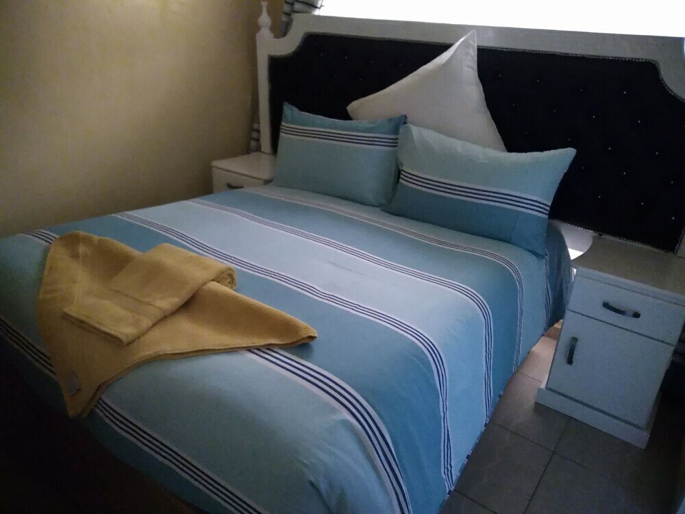 Фото Crown Inn Guest House