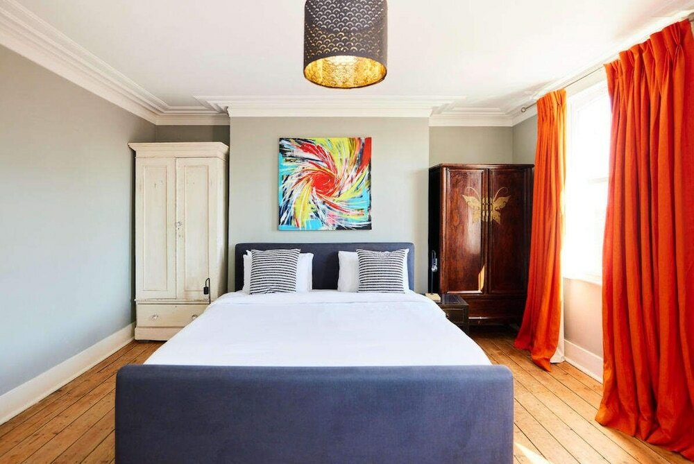 Фото The Walterton Sanctuary - Bright 3bdr Flat