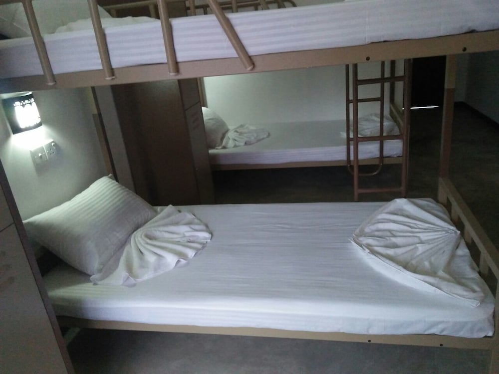 Фото Space Garden Hostel Mirissa - Adults Only