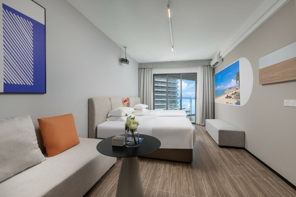 Фото Poltton International Hotel